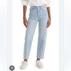 Levi's Light Wash High-Rise Ribcage Straight Ankle Jeans - Women